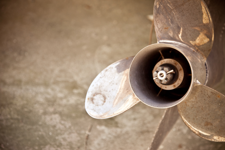 Propeller styles are characterized with number of blades